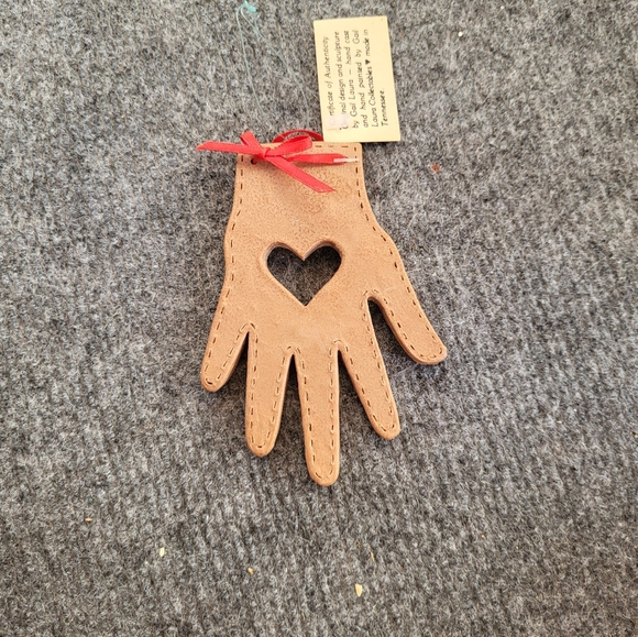 Vintage Gail Laura heart and hand ornament - Picture 1 of 5